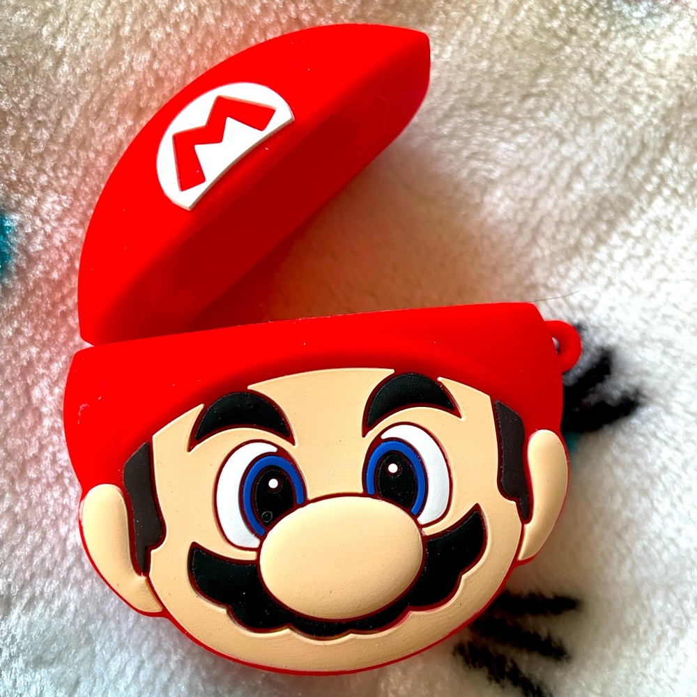 Super Mario Airpod case